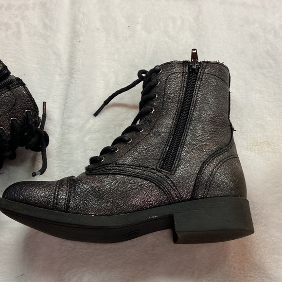 Steve Madden Combat Boot Lace up and Zipper Metallic Black Embellishments Y S3 - Picture 15 of 16
